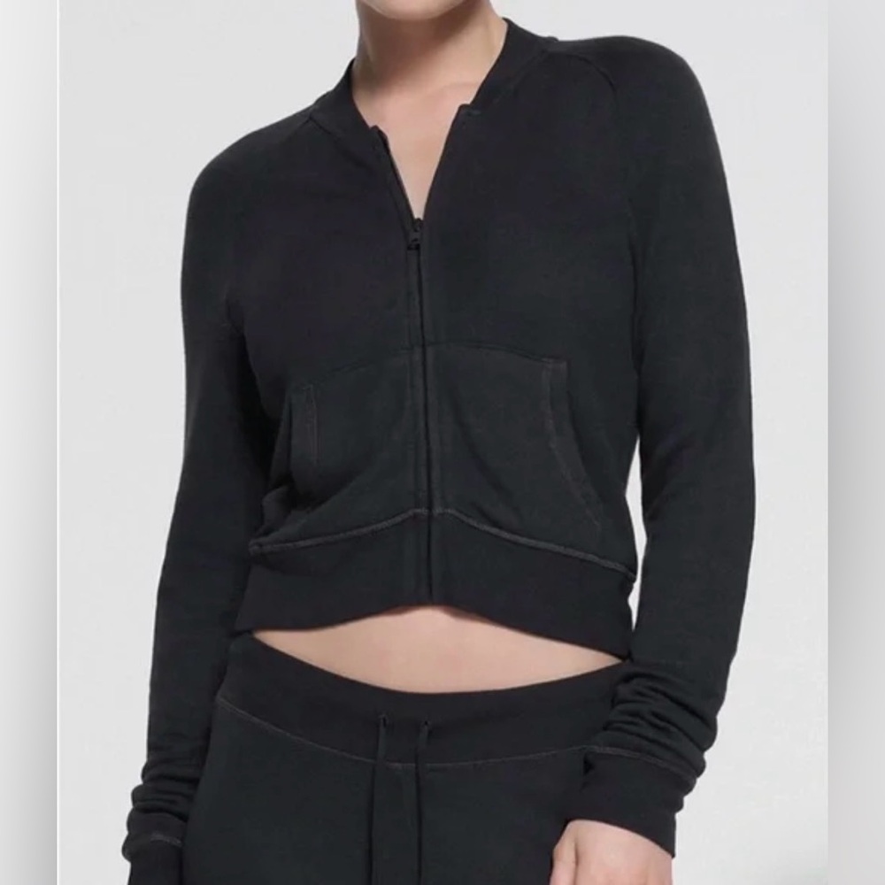 Like New Women’s Sz XS SKIMS Ash Light French Terry Shrunken Zip Up